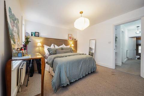 2 bedroom terraced house for sale, High Wycombe,  Town Centre,  Buckinghamshire,  HP13