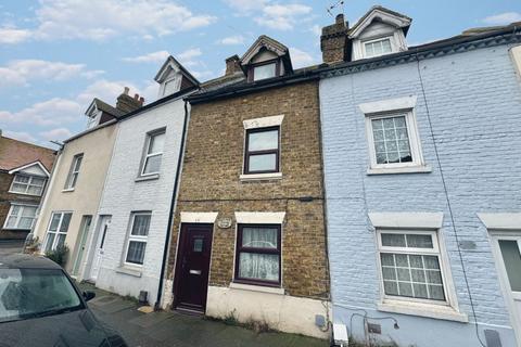 2 bedroom terraced house to rent, High Street, Garlinge, Margate