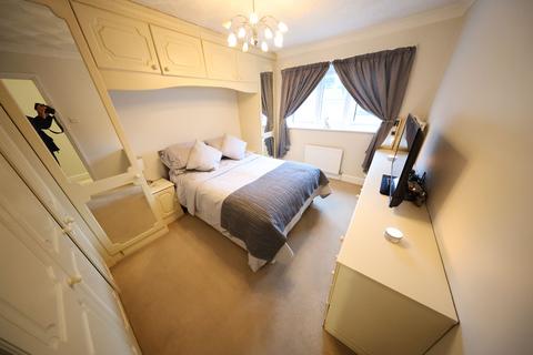 2 College Close, Grays, RM17 5UP