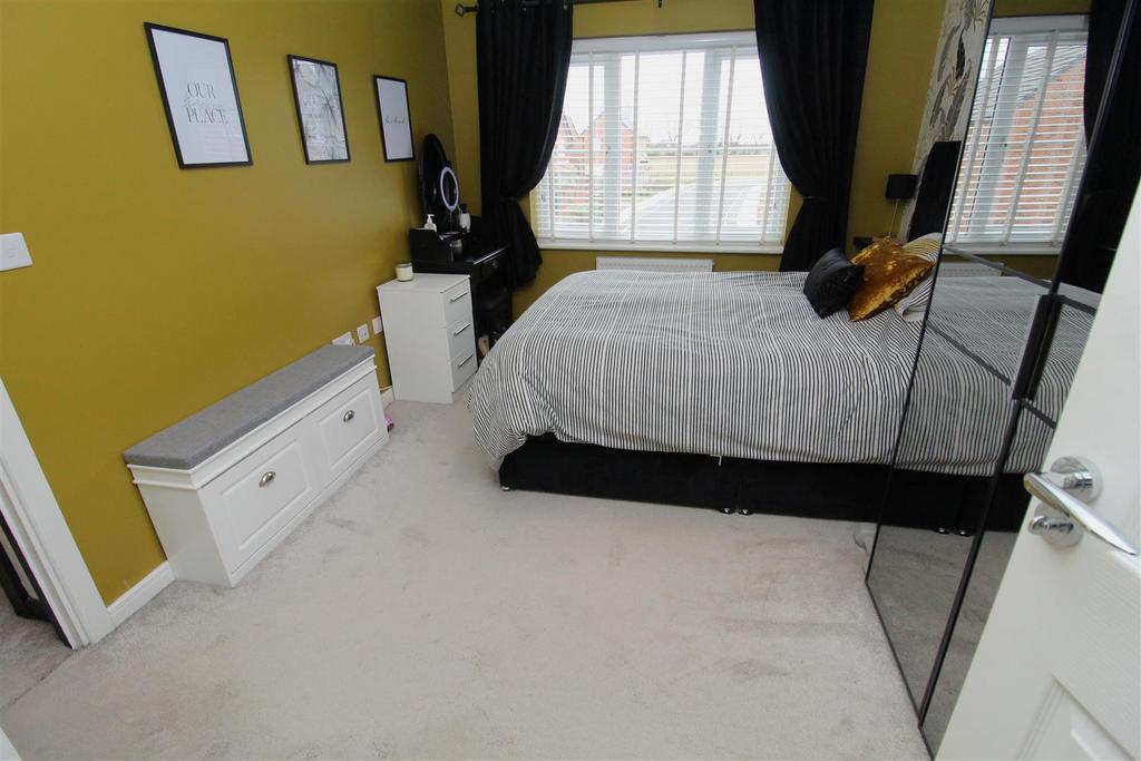 Bed1d.JPG