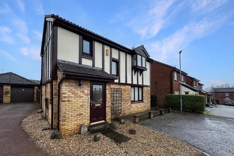 3 bedroom detached house for sale, Redmire Close, Luton