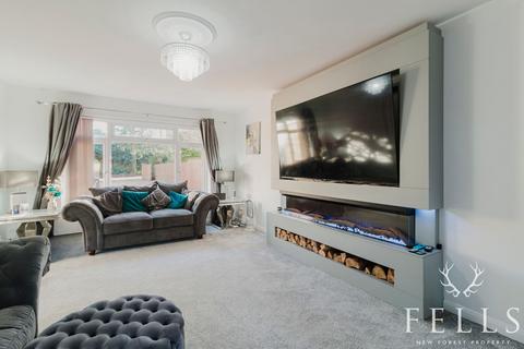 6 bedroom detached house for sale, Pinewood Road, Ringwood BH24