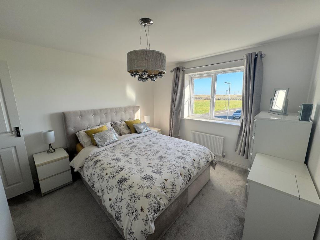 Bedroom 1 (front)
