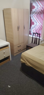 1 bedroom in a house share to rent, Greenhill Road, Manchester M8