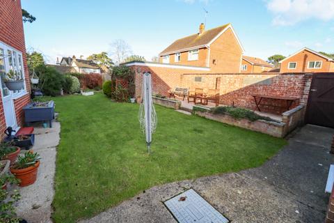 4 bedroom detached house for sale, Mengham Lane, Hayling Island