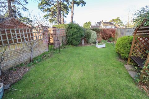 4 bedroom detached house for sale, Mengham Lane, Hayling Island