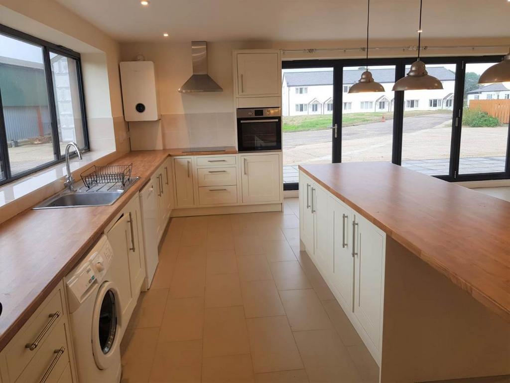 Kitchen 1