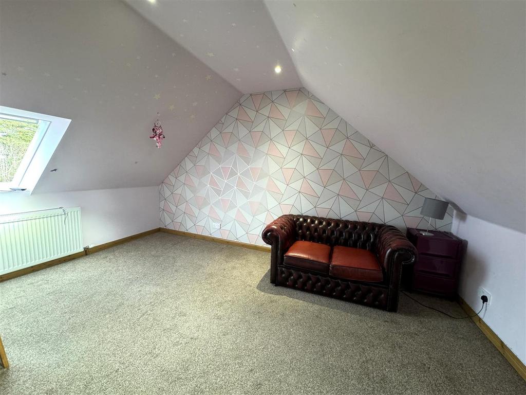 Bedroom 2.jpg