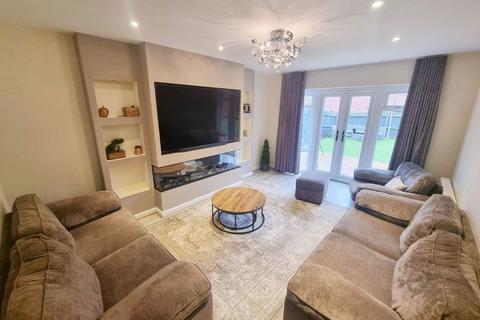 4 bedroom detached house for sale, Noble Way, Cheswick Green