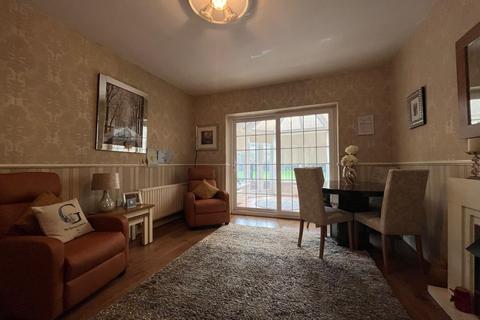 3 bedroom semi-detached house for sale, Mowbray Road, South Shields, Tyne and Wear, NE33 3NW