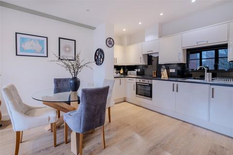 1 bedroom apartment for sale, Streatham High Road, London SW16