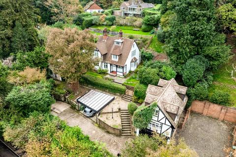 3 bedroom detached house for sale, Peaslake Lane, Peaslake, Guildford, Surrey, GU5.