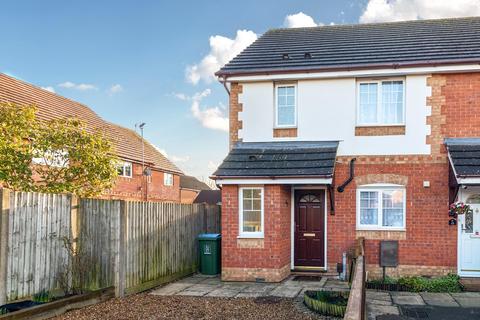 3 bedroom end of terrace house for sale, Rivets Close, Aylesbury, HP21