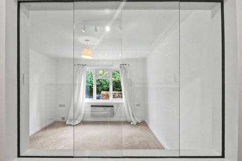 undefined, Wood Road, Hindhead, Surrey, GU26