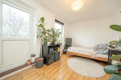 undefined, Ollgar Close, London W12