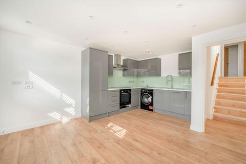 2 bedroom flat to rent, Kew Road, Richmond TW9