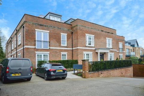 2 bedroom apartment to rent, Watford Road, Radlett