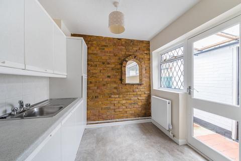 3 bedroom bungalow for sale, Malus Drive, Surrey KT15