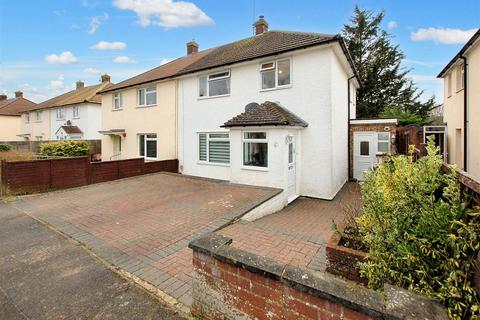 Raeburn Close, Tonbridge