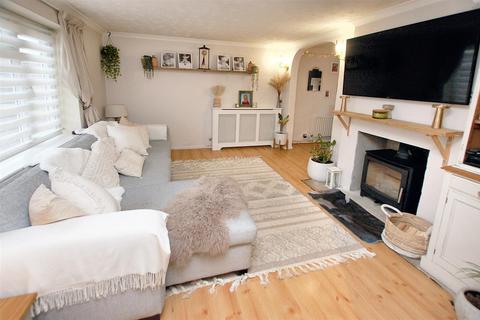undefined, Raeburn Close, Tonbridge