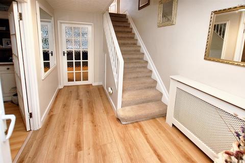 undefined, Raeburn Close, Tonbridge