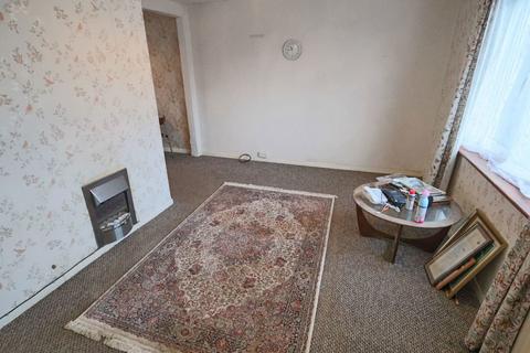 2 Weston Close, Coulsdon, CR5 1BX
