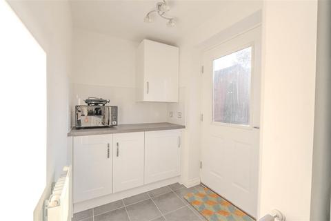 10 Dawn Close, Wollaston, Stourbridge, DY8 4GF