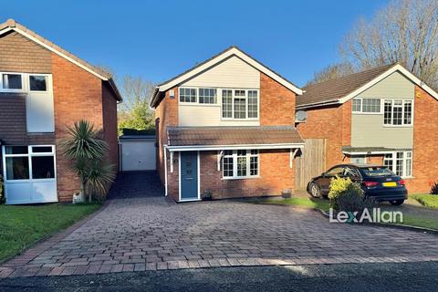 3 bedroom detached house for sale, Thicknall Drive, Stourbridge