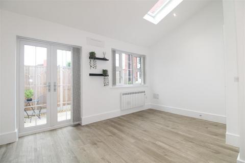 1 bedroom apartment for sale, New Road, Stourbridge