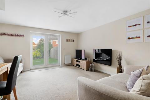 9 Bobeche Place, Kingswinford, DY6 7LU