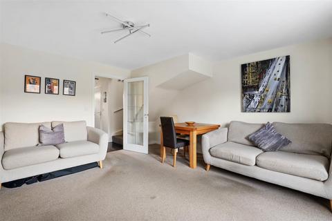 9 Bobeche Place, Kingswinford, DY6 7LU