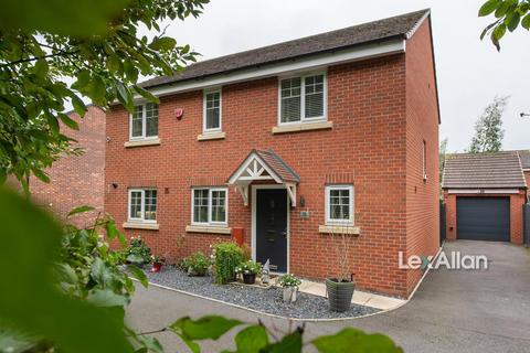 12 Dawn Close, Wollaston, Stourbridge, DY8 4GF