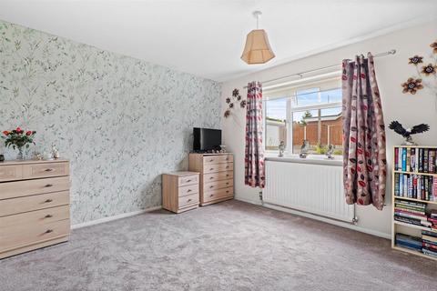 2 bedroom detached bungalow for sale, Aretha Close, Kingswinford