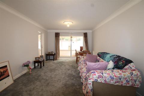 undefined, Rhodes Close, Dudley