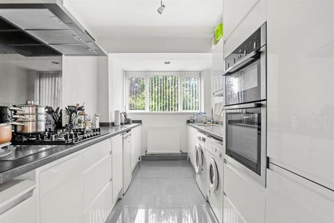 36 Clent Road, Stourbridge, DY8 4LN