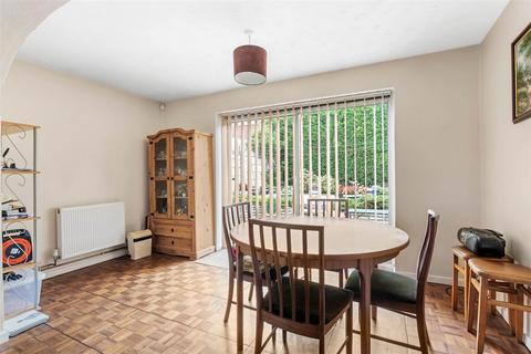 36 Clent Road, Stourbridge, DY8 4LN