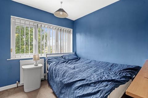 36 Clent Road, Stourbridge, DY8 4LN