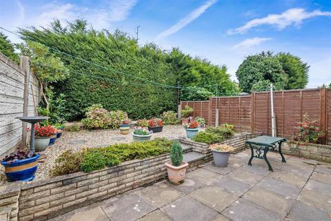 36 Clent Road, Stourbridge, DY8 4LN