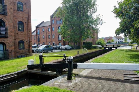 73 Argyle Close, Stourbridge, DY8 4XT