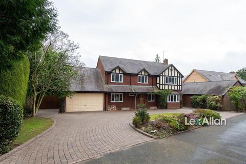 4 bedroom detached house for sale, Lawnswood Drive, Stourbridge