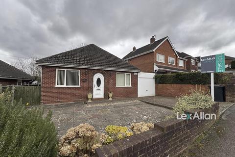 2 bedroom detached bungalow for sale, Kingsway, Stourbridge