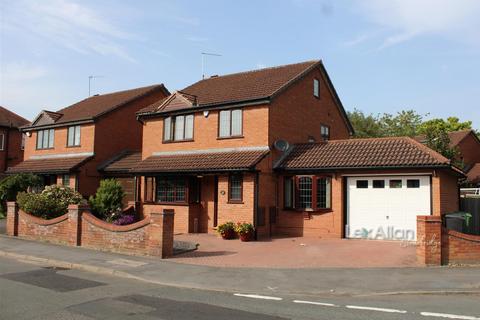 4 bedroom detached house for sale, Bowling Green Road, Stourbridge