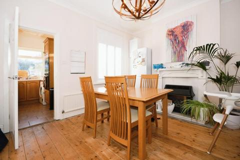 178 Fox Hill Road, Sheffield, S6 1HE