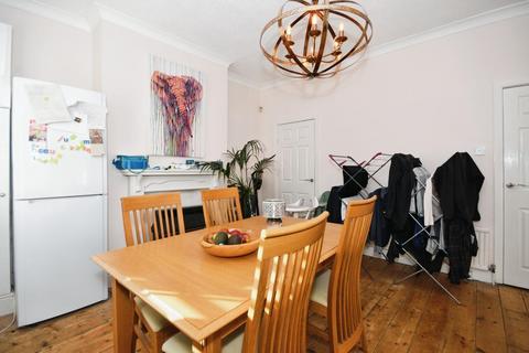 178 Fox Hill Road, Sheffield, S6 1HE