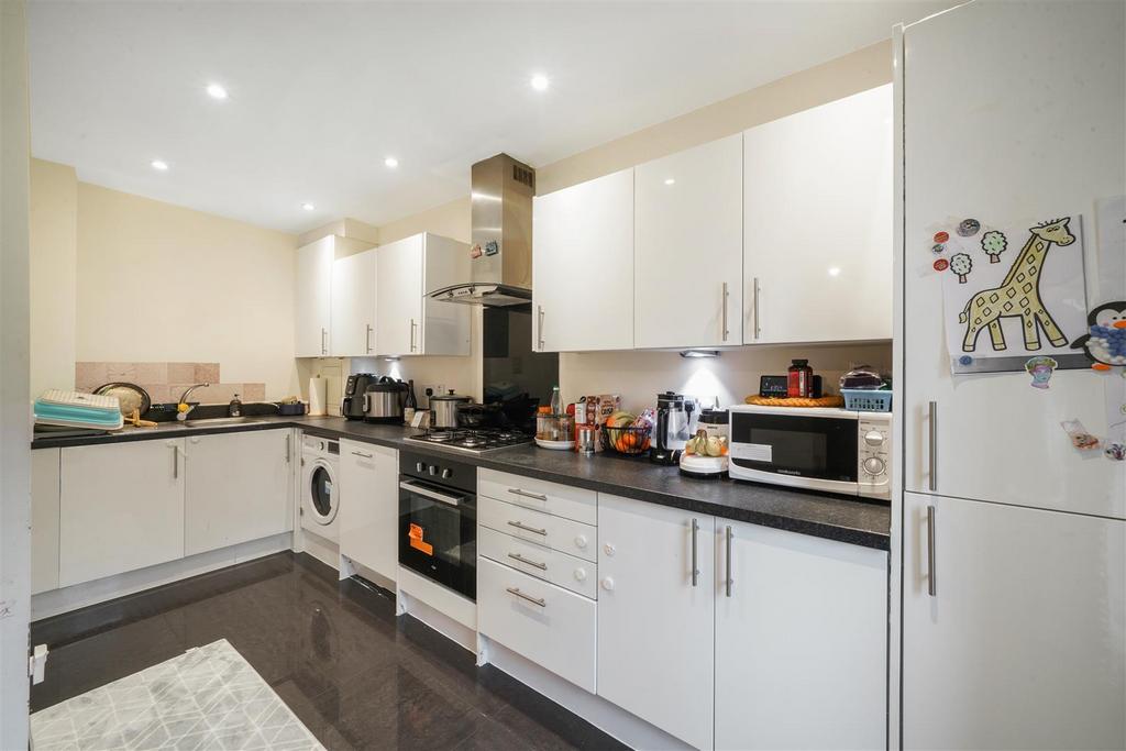 Flat 14, Montague Fell - A20r TCAcl8 Zlpa3wr VBV.jpg