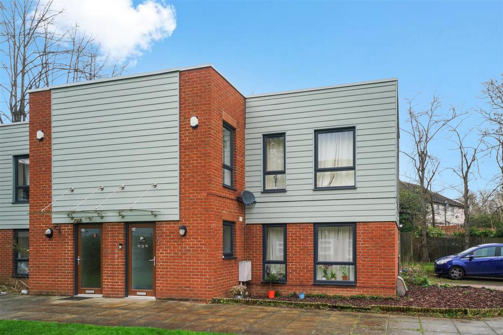 Flat 14, Montague Fell - l Pot Oxipa Xciaz O8 FKFv.jpg