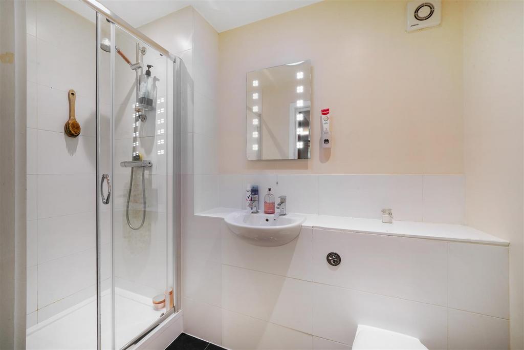 Flat 14, Montague Fell - s54 Uc GRYTt Vh Pa W2 YBd G.jpg