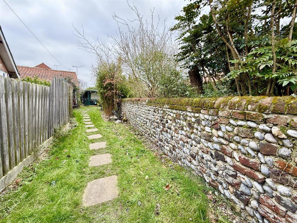 Garden path