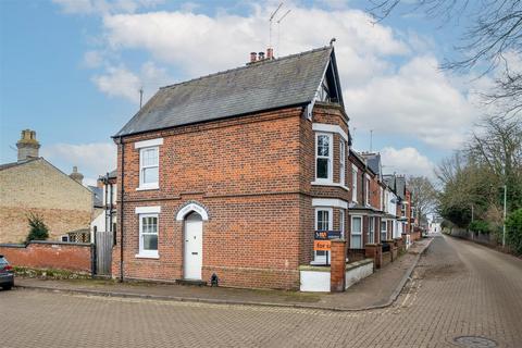 2 bedroom end of terrace house for sale, 1 Brazilian Terrace, Newmarket CB8