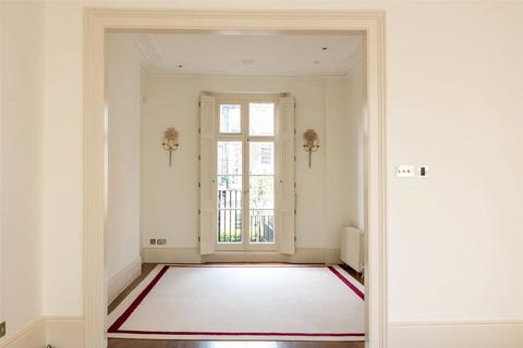 7 bedroom terraced house to rent, South Eaton Place, Belgravia, SW1W